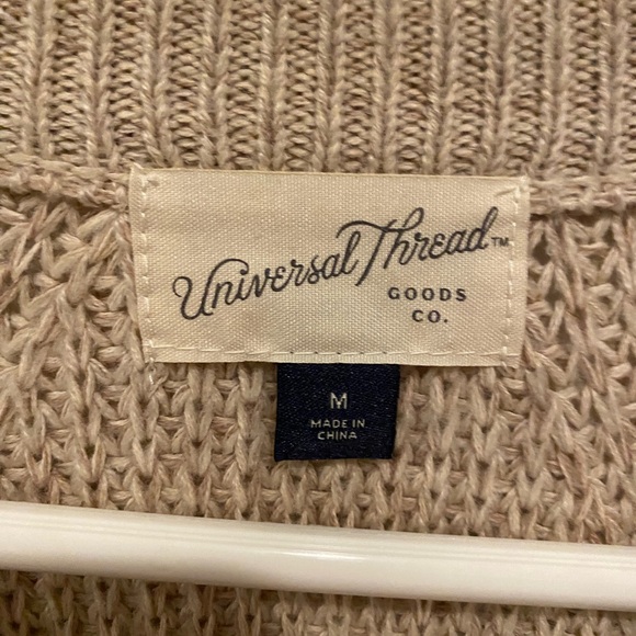 Thick Sweater - Picture 2 of 3